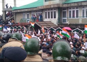 Demonstration for restoration of old pension