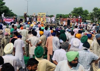 अमृतसर की सड़कों पर प्रदर्शन