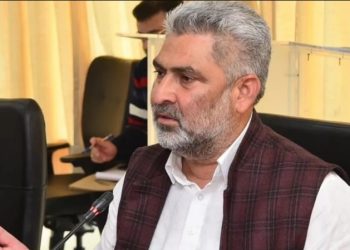 मंत्री लाल चंद कटारूचक्क