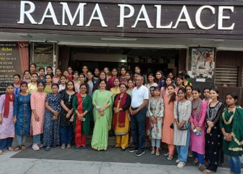 The mayor showed the Kerala Story movie to the girl students under social awareness campaign