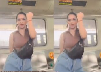 dancing in Delhi Metro
