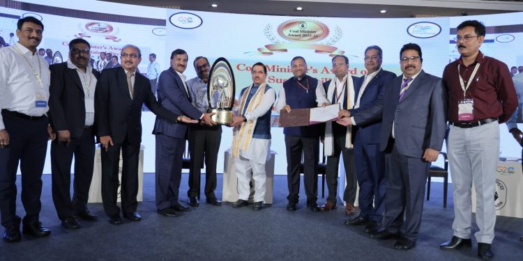 Team WCL excited by Coal Minister's Award