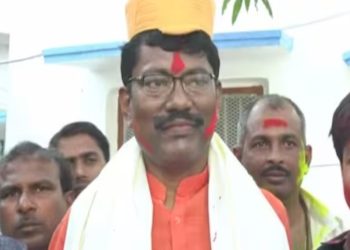 सांसद अशोक यादव