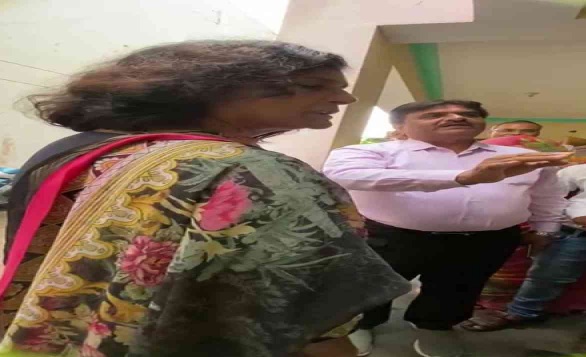 भगवान हनुमान को बताया गुंडा