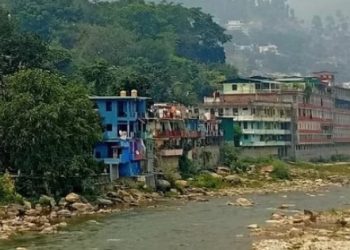 नदियों के किनारे अतिक्रमण