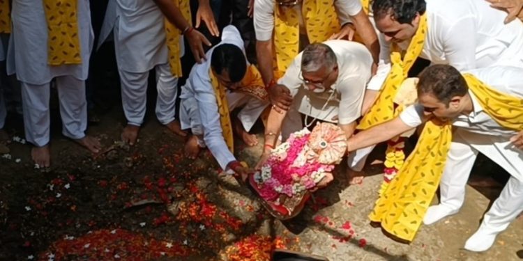 झण्डेवाला देवी मंदिर