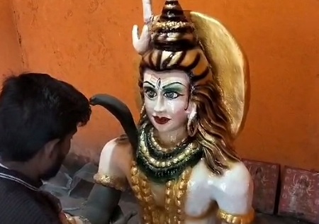 शिव मूर्ति तोड़ी