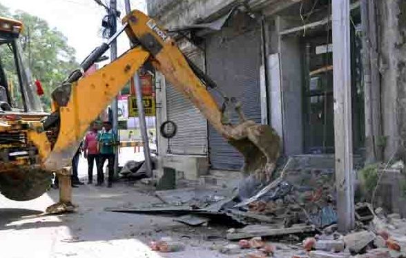 अतिक्रमण