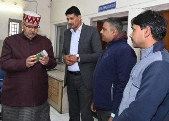 मंत्री गणेश जोशी