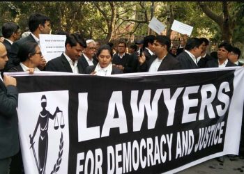 lawyers protest