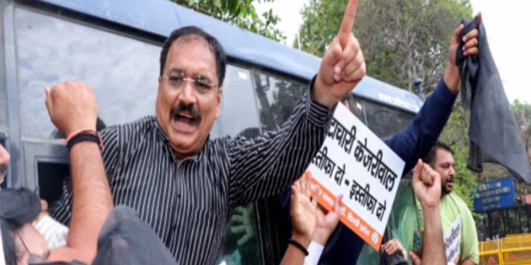 वीरेंद्र सचदेवा