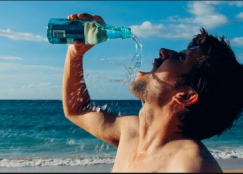 drink water