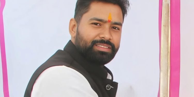 अजय कुमार द्विवेदी