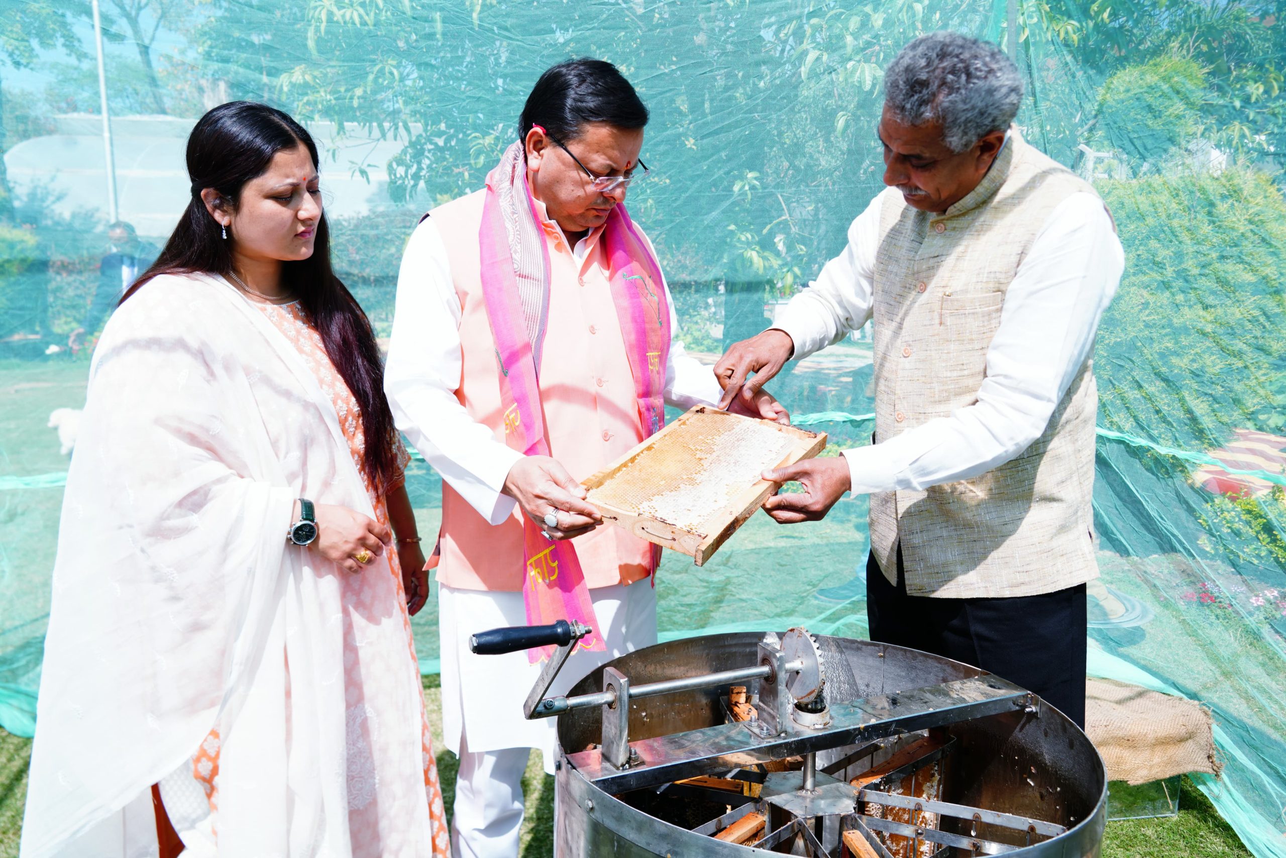 cm dhami