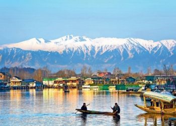 Kashmir tourism industry