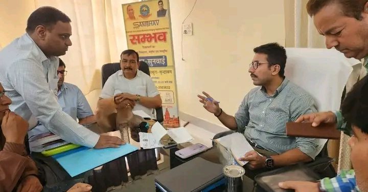 नगर आयुक्त श्री शशांक चौधरी