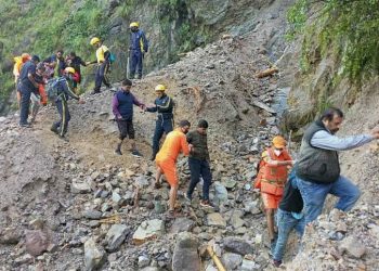 landslide on Kedarnath Yatra route