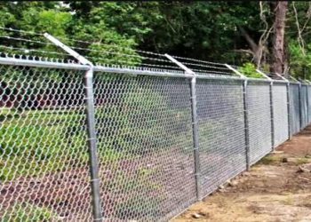 वन क्षेत्र चेनलिंक फेंसिग