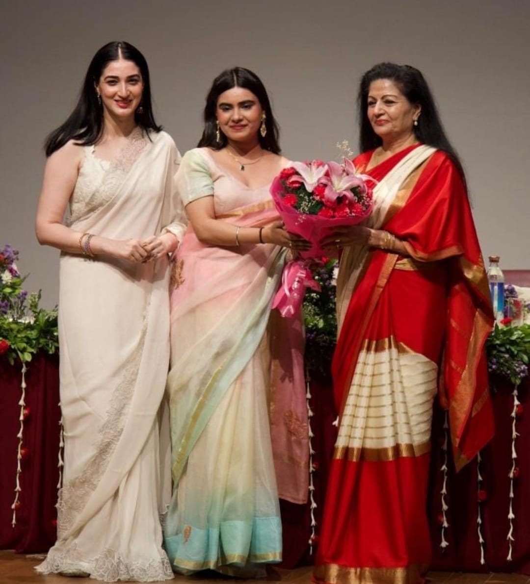 Writer Lakshmi Puri was awarded the 'Pandit Haridatt Sharma Award'
