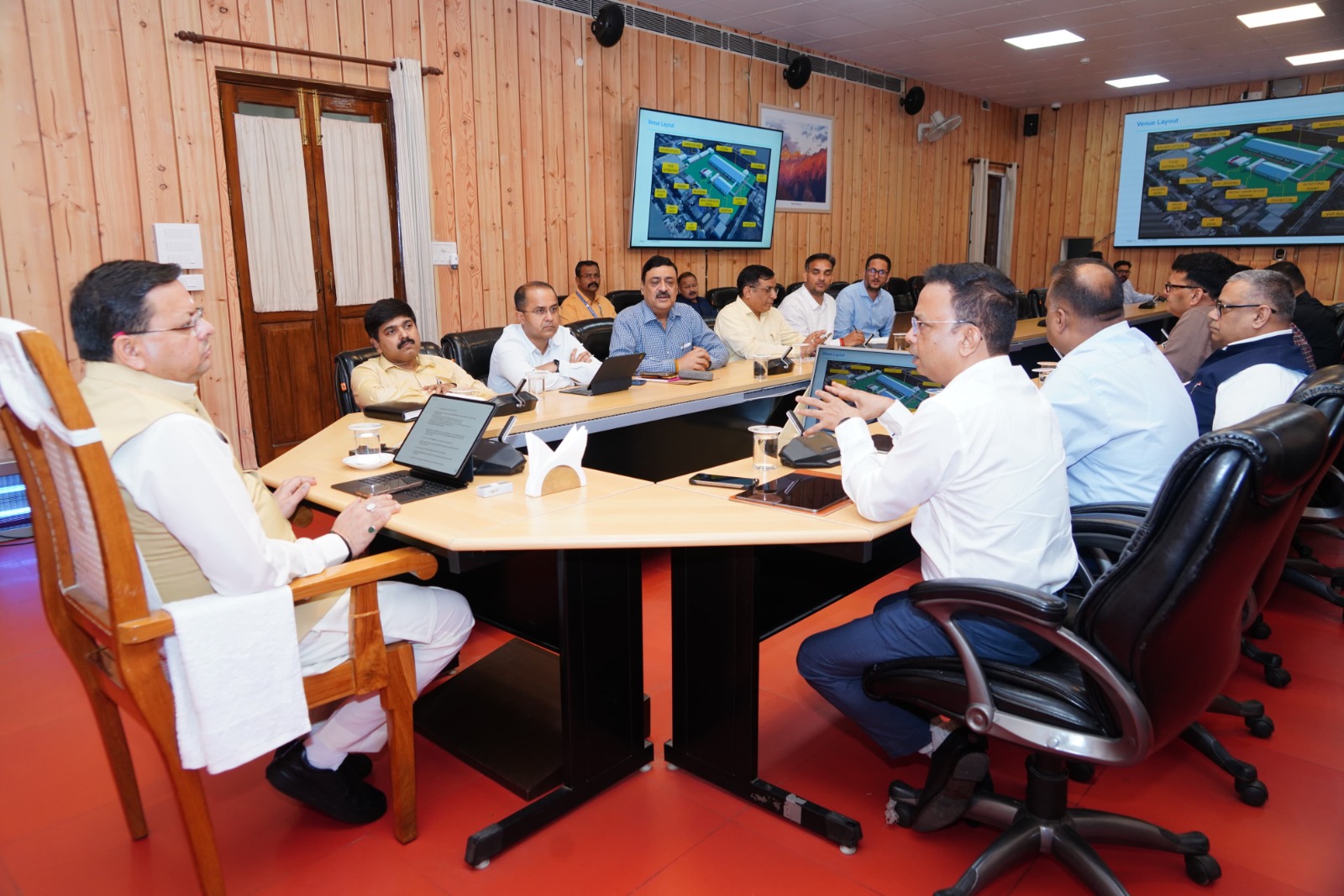 cm dhami cabinate