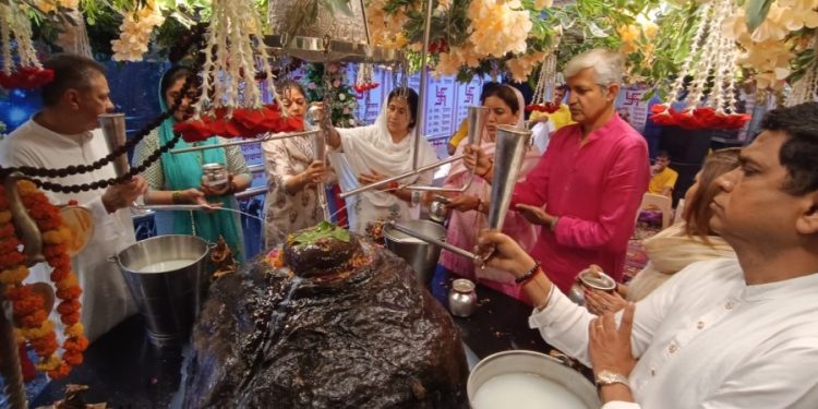 Jhandewala Devi temple
