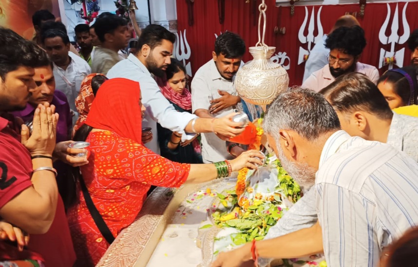 Jhandewala Devi Temple