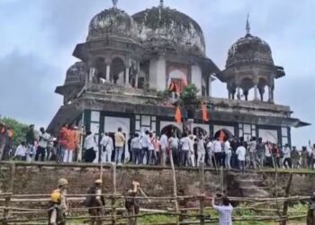 fatehpur makbara