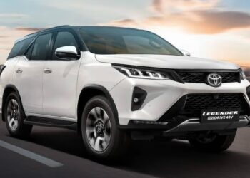 fortuner car