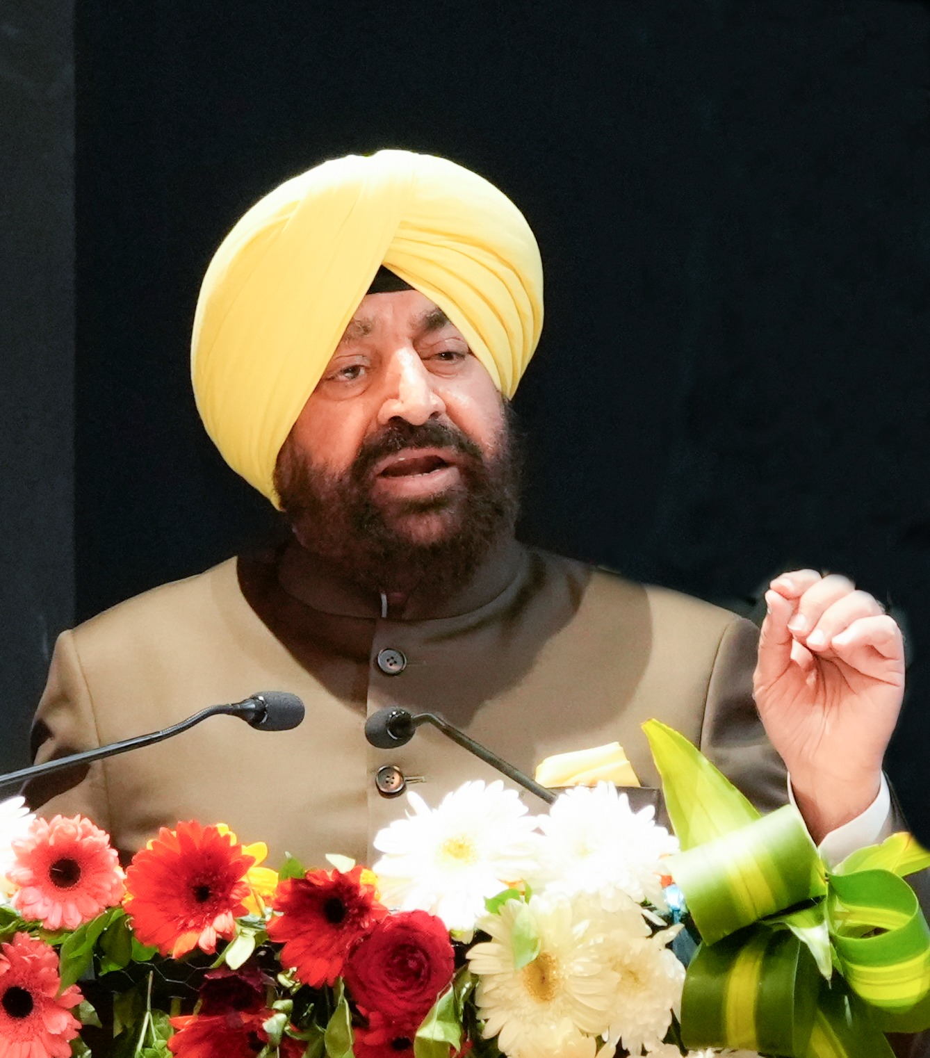 राज्यपाल लेफ्टिनेंट जनरल गुरमीत सिंह