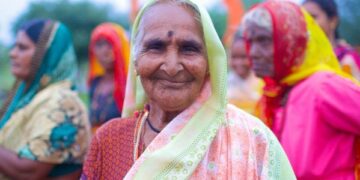 वृद्ध महिला