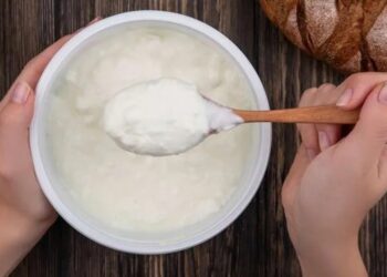 curd and sugar