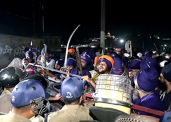 Nihang Sikhs clash with police