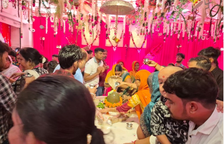 Jhandewala Devi Temple