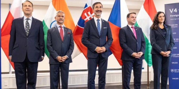 V4+India country